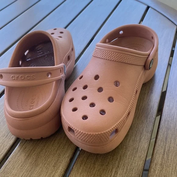 Clogs - Picture 4 of 4